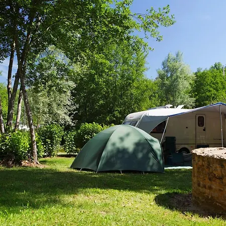 Camping Le Moulin Du Roch Кемпинг